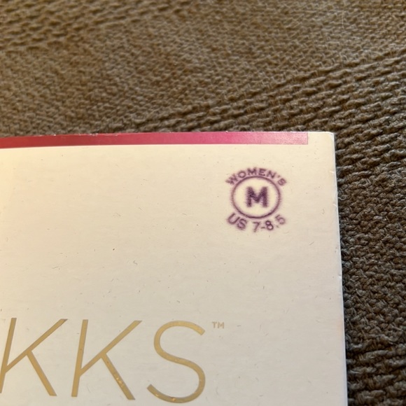 NWT- Gekks Go Sockless for Loafers size medium (US 7-8.5) - Picture 3 of 3